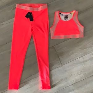 ABERCROMBIE sport sz. 13/14 girl leggings and top.